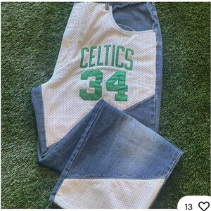 Vintage NBA Boston Celtics #34 Paul Pierce UNK
Y2K Jeans Size 38.